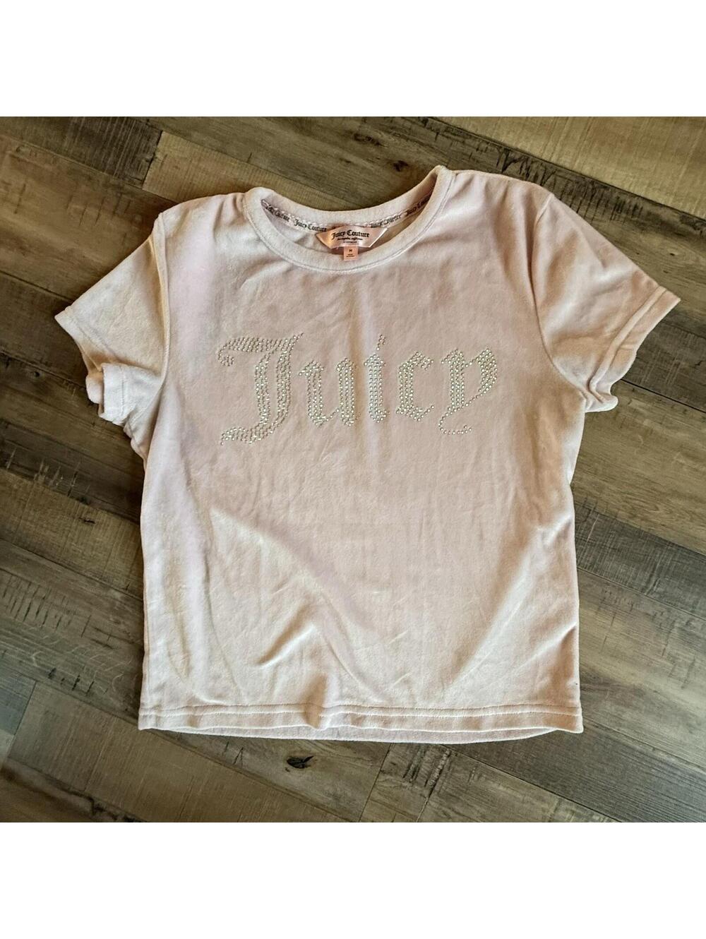 Juicy Couture pink velour rhinestone logo sleepโ t-shirt womenโs size M